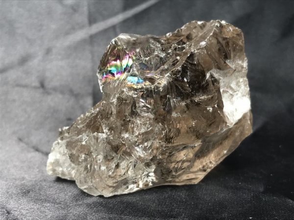 あなたを輝かせる願い石🌈虹入り煙水晶 Ａ For Discount